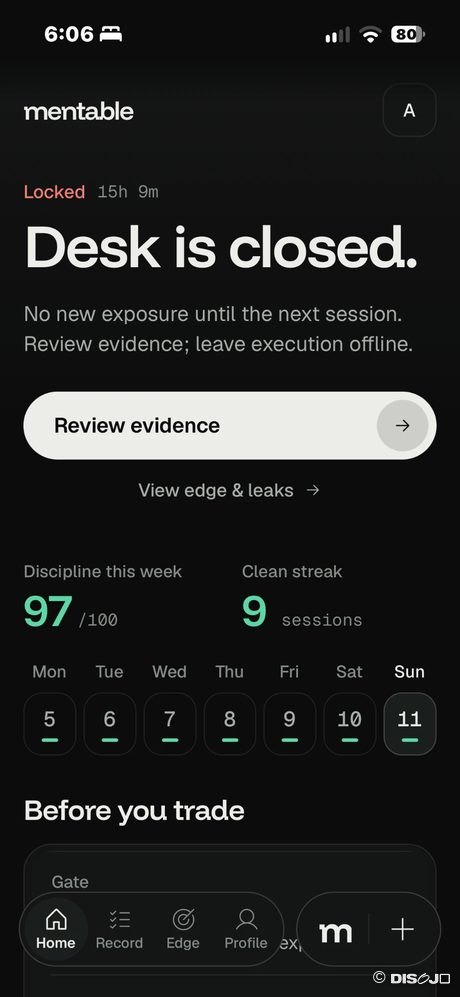 Mentable home screen showing the desk closed